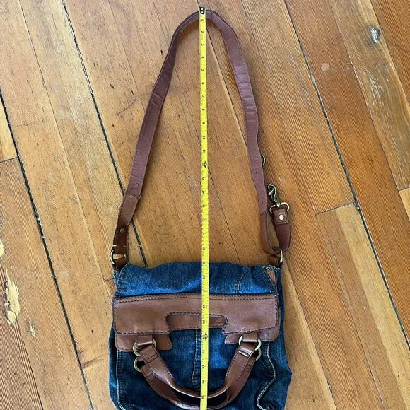 Lucky Brand Abbey Road Denim Crossbody Bag with Leather Trim - Picture 10 of 11